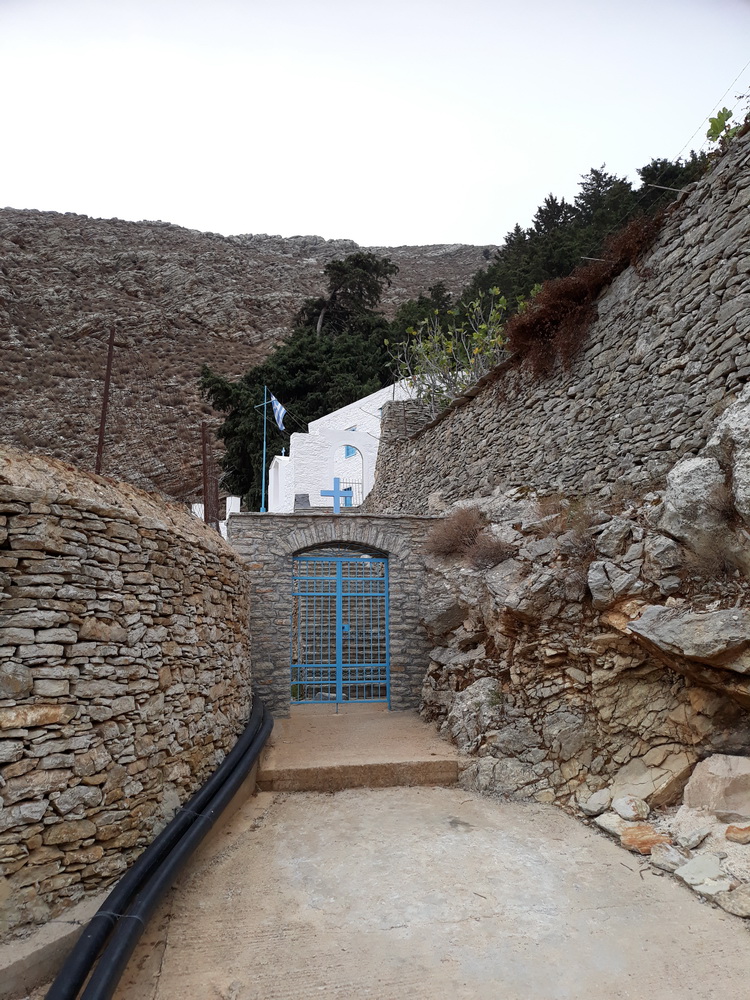 1.5 miles from the village at 750 feet