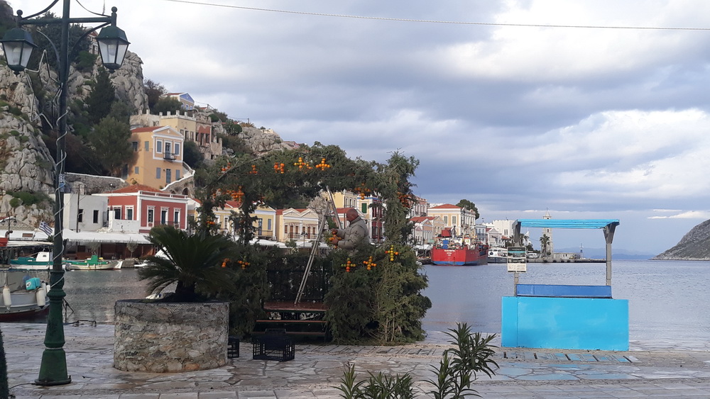 Sunday afternoon, preparing for Epiphany on Monday