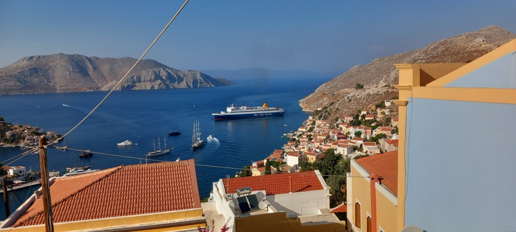 The view from the vbalcony (you've probably seen this view on the blog before, but it's all I've got right now)