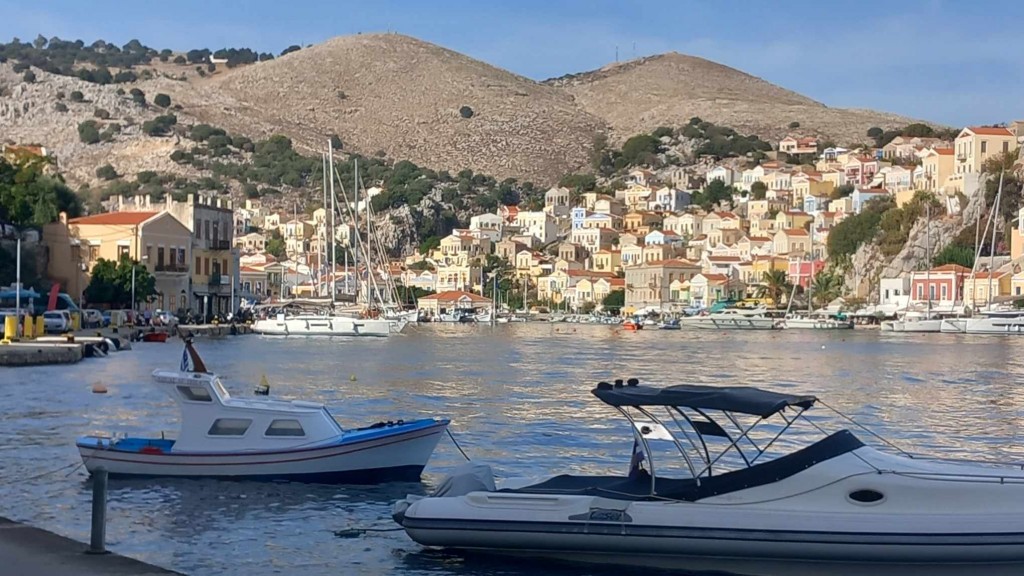 395458588_175379678960494_5332039562160169338_n