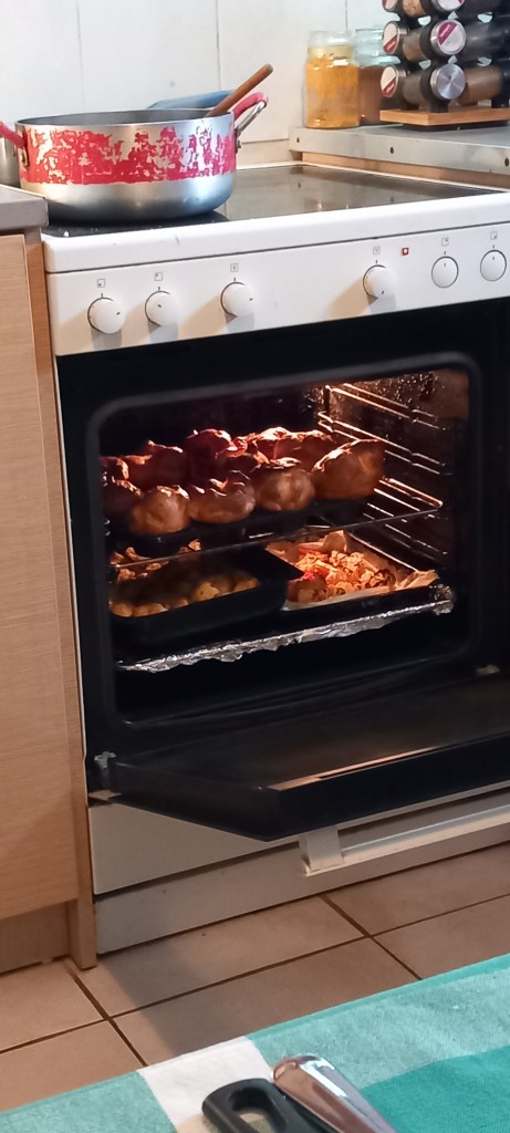 We put the oven on so rarely, when we do, we make the most of it. Neil's Yoprkshire puddings were spectacular.